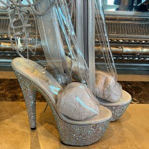 New Sexy Diamond Pleaser Boots Size 7